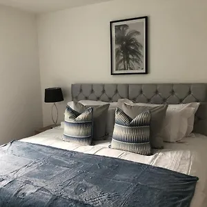 Top Location Luton Apartment Luton (Bedfordshire)